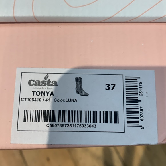 Casta metallic leather boot style Tonya. New in box. Portugal comfort fashion! - Picture 8 of 10